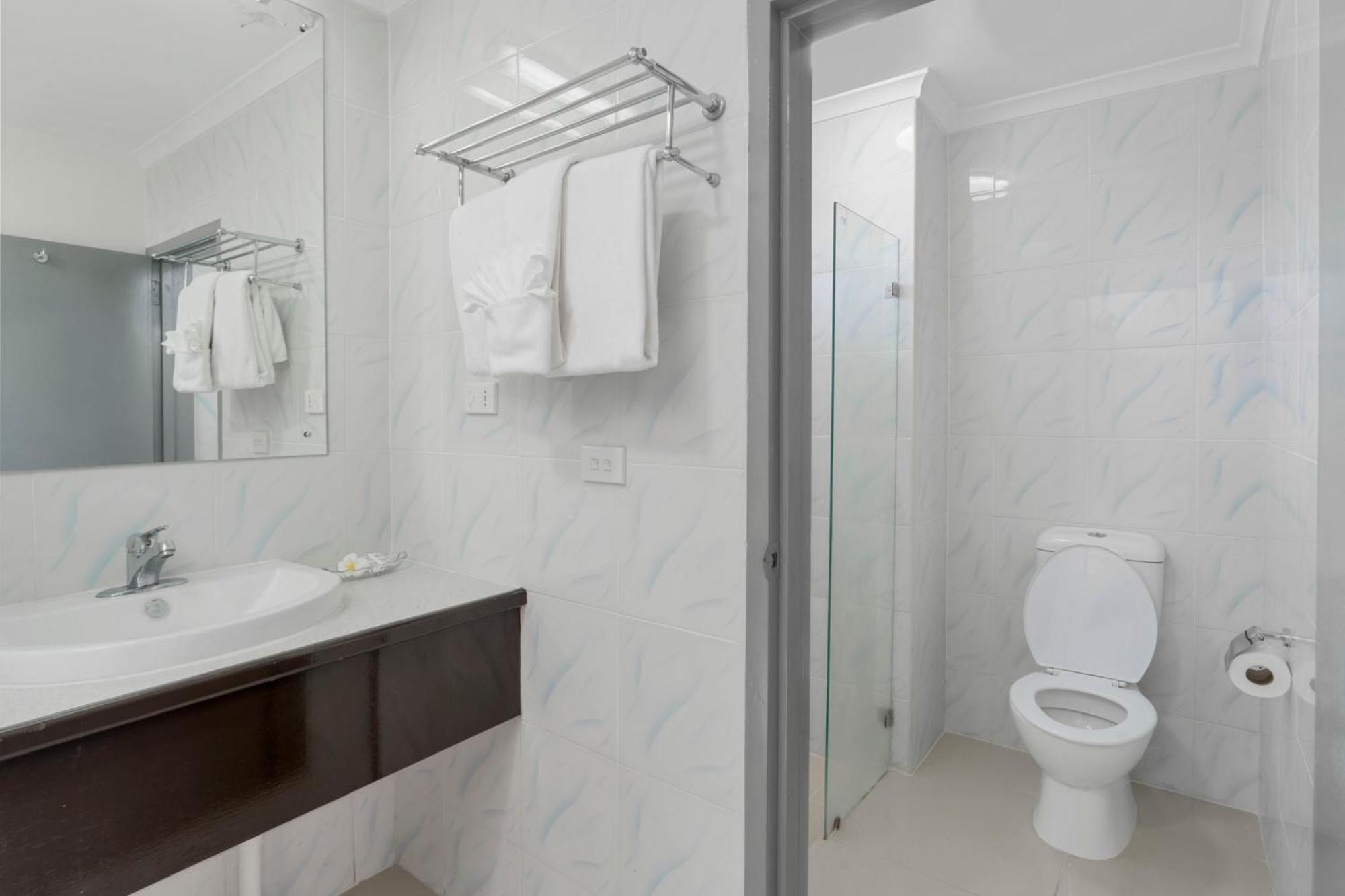 Trans International Hotel Нади Екстериор снимка